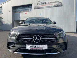Grau Gebraucht 2022 Mercedes E300 AMG Limousine | 39.890 € (Fairer Preis)