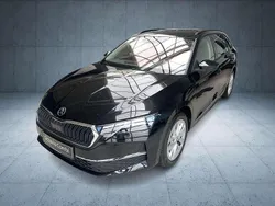 Schwarzmagic perleffekt Gebraucht 2025 Skoda Octavia Selection Kombi | 31.980 € (Fairer Preis)