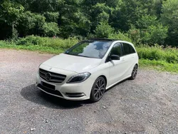 Weiß Gebraucht 2012 Mercedes B180 Van / Kleinbus | 9.500 € (Fairer Preis)
