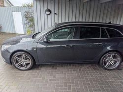 Schwarz Gebraucht 2012 Opel Insignia OPC Kombi | 4.699 € (Fairer Preis)