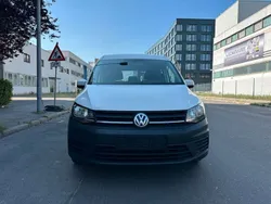 Weiß Gebraucht 2017 VW Caddy Maxi Trendline Van / Kleinbus | 12.690 € (Fairer Preis)