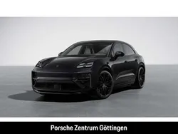 Schwarz Neu 2025 Porsche Macan Turbo SUV | 133.100 € (Superpreis)