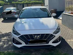 Weiß Gebraucht 2022 Hyundai i30 Prime Kleinwagen | 18.950 € (Fairer Preis)