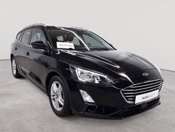 Obsidianschwarz metallic Gebraucht 2020 Ford Focus Cool & Connect Kombi | 11.790 € (Guter Preis)