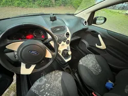 Schwarz Gebraucht 2013 Ford Ka Kleinwagen | 2.650 € (Guter Preis)