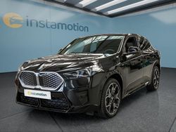Schwarz Neu 2025 BMW iX2 SUV | 56.449 € (Fairer Preis)