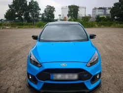 Blau Gebraucht 2018 Ford Focus RS Limousine | 33.499 € (Etwas zu teuer)
