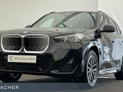 Schwarz Neu 2025 BMW iX1 Performance SUV | 54.495 € (Fairer Preis)