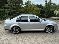 Silber Gebraucht 2004 VW Bora Limousine | 2.500 € (Etwas zu teuer)