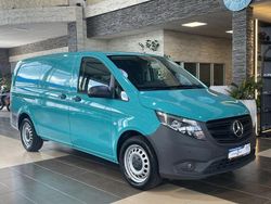 Grün Gebraucht 2022 Mercedes Vito Van / Kleinbus | 22.900 €
