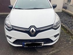 Weiß Gebraucht 2019 Renault Clio IV LIMITED Kleinwagen | 8.699 € (Fairer Preis)