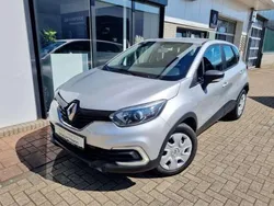 Silber Gebraucht 2019 Renault Captur Life SUV | 12.450 € (Fairer Preis)