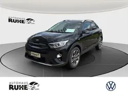 Schwarz Gebraucht 2017 Kia Stonic Vision SUV | 12.880 € (Fairer Preis)