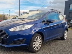 Blau Gebraucht 2016 Ford Fiesta Trend Limousine | 5.600 € (Fairer Preis)