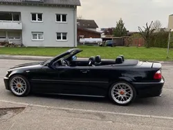 Schwarz Gebraucht 2004 BMW 330 Cabriolet Performance Cabrio | 15.000 € (Fairer Preis)