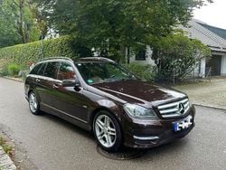 Braun Gebraucht 2011 Mercedes C300 AMG Kombi | 10.800 € (Fairer Preis)