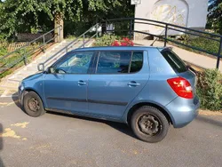 Blau Gebraucht 2009 Skoda Fabia Ambiente Limousine | 1.600 € (Superpreis)