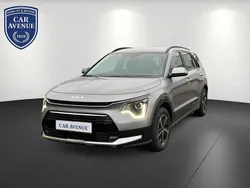 Grau (stahlgrau metallic (grau)) Gebraucht 2025 Kia Niro SUV | 29.990 € (Guter Preis)