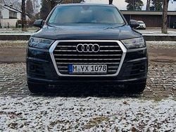 Blau Gebraucht 2015 Audi Q7 Ambiente SUV | 22.900 € (Guter Preis)