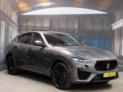Grau Gebraucht 2019 Maserati Levante SUV | 39.950 € (Superpreis)