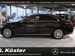 Obsidianschwarz lack Gebraucht 2016 Mercedes C180 Avantgarde Limousine | 21.500 € (Teuer)
