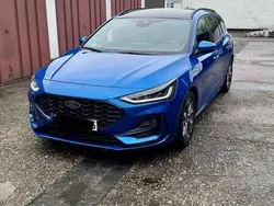 Blau Gebraucht 2023 Ford Focus ST-Line X Kombi | 25.500 € (Guter Preis)