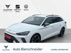 Weiss Gebraucht 2024 Cupra Leon Kombi | 33.250 € (Etwas zu teuer)