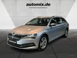 Brilliantsilber Gebraucht 2019 Skoda Superb Style Kombi | 27.040 € (Etwas zu teuer)