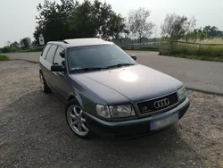 Grau Gebraucht 1993 Audi 100 Kombi | 12.000 €