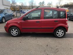 Rot Gebraucht 2010 Fiat Panda Limousine | 1.550 € (Fairer Preis)