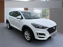 Weiss Gebraucht 2019 Hyundai Tucson Pure SUV | 20.149 € (Fairer Preis)