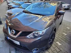 Andere außenfarben Gebraucht 2016 Nissan Qashqai SUV | 11.000 €