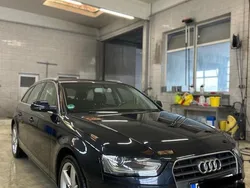 Blau Gebraucht 2014 Audi A4 Kombi | 7.900 € (Fairer Preis)