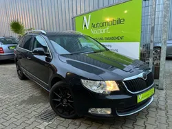 Schwarz Gebraucht 2011 Skoda Superb Kombi | 6.380 € (Guter Preis)