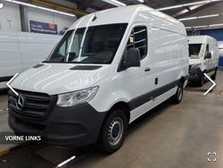 Arktikweiß Gebraucht 2024 Mercedes Sprinter Van | 65.331 €