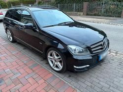 Schwarz Gebraucht 2011 Mercedes C350 Kombi | 10.100 € (Etwas zu teuer)