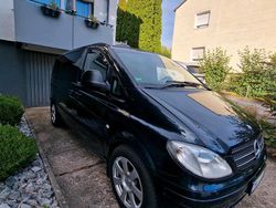 Blau Gebraucht 2007 Mercedes Vito Van / Kleinbus | 8.200 € (Etwas zu teuer)