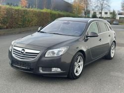 Grau Gebraucht 2012 Opel Insignia Sport Kombi | 3.780 € (Superpreis)
