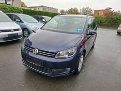 Blau Gebraucht 2010 VW Touran Comfortline Van / Kleinbus | 5.499 € (Fairer Preis)