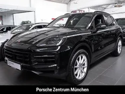 Chromitschwarzmetallic Gebraucht 2024 Porsche Cayenne SUV | 91.000 € (Guter Preis)