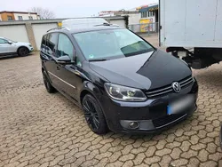 Schwarz Gebraucht 2011 VW Touran Van / Kleinbus | 6.300 € (Fairer Preis)