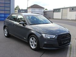 Grau Gebraucht 2019 Audi A3 Sportback Sport Kleinwagen | 14.280 € (Guter Preis)