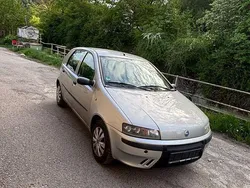 Grau Gebraucht 2003 Fiat Punto Kleinwagen | 1.300 € (Fairer Preis)