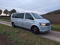 Grau Gebraucht 2016 VW T6 Van | 31.000 € (Fairer Preis)