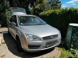 Silber Gebraucht 2005 Ford Focus Limousine | 1.700 € (Fairer Preis)