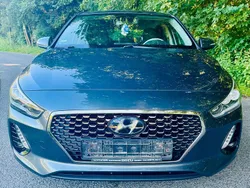Grau Gebraucht 2018 Hyundai i30 Trend Coupé | 13.999 € (Teuer)