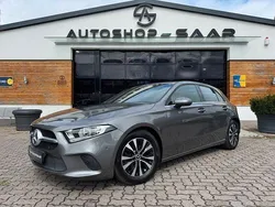 Grau Gebraucht 2020 Mercedes A180 Limousine | 21.500 € (Superpreis)