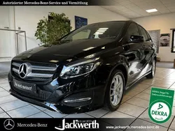 Kosmosschwarz Gebraucht 2018 Mercedes B200 Urban Van / Kleinbus | 20.550 € (Fairer Preis)