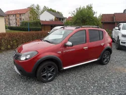 Rot Gebraucht 2011 Dacia Sandero Stepway Kleinwagen | 3.950 € (Etwas zu teuer)