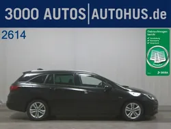 Onyx schwarz metallic Gebraucht 2017 Opel Astra Active Kombi | 4.990 € (Superpreis)